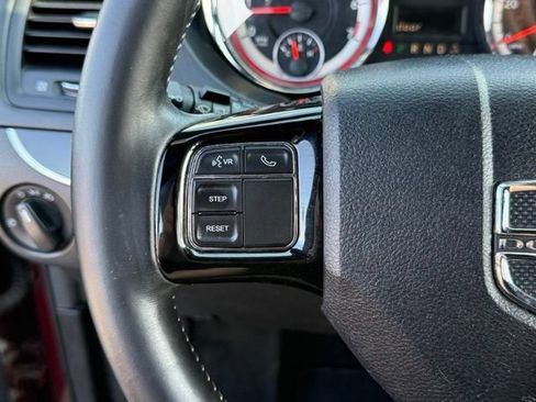 Used 2017 Dodge Grand Caravan SE FWD image 28