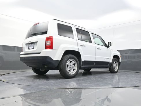 Used 2015 Jeep Patriot Sport w/ Power Value Group image 26