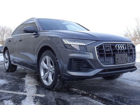 Used 2019 Audi Q8 Prestige w/ Luxury Package image 8