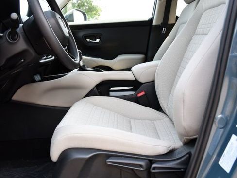 New 2026 Honda HR-V LX image 12
