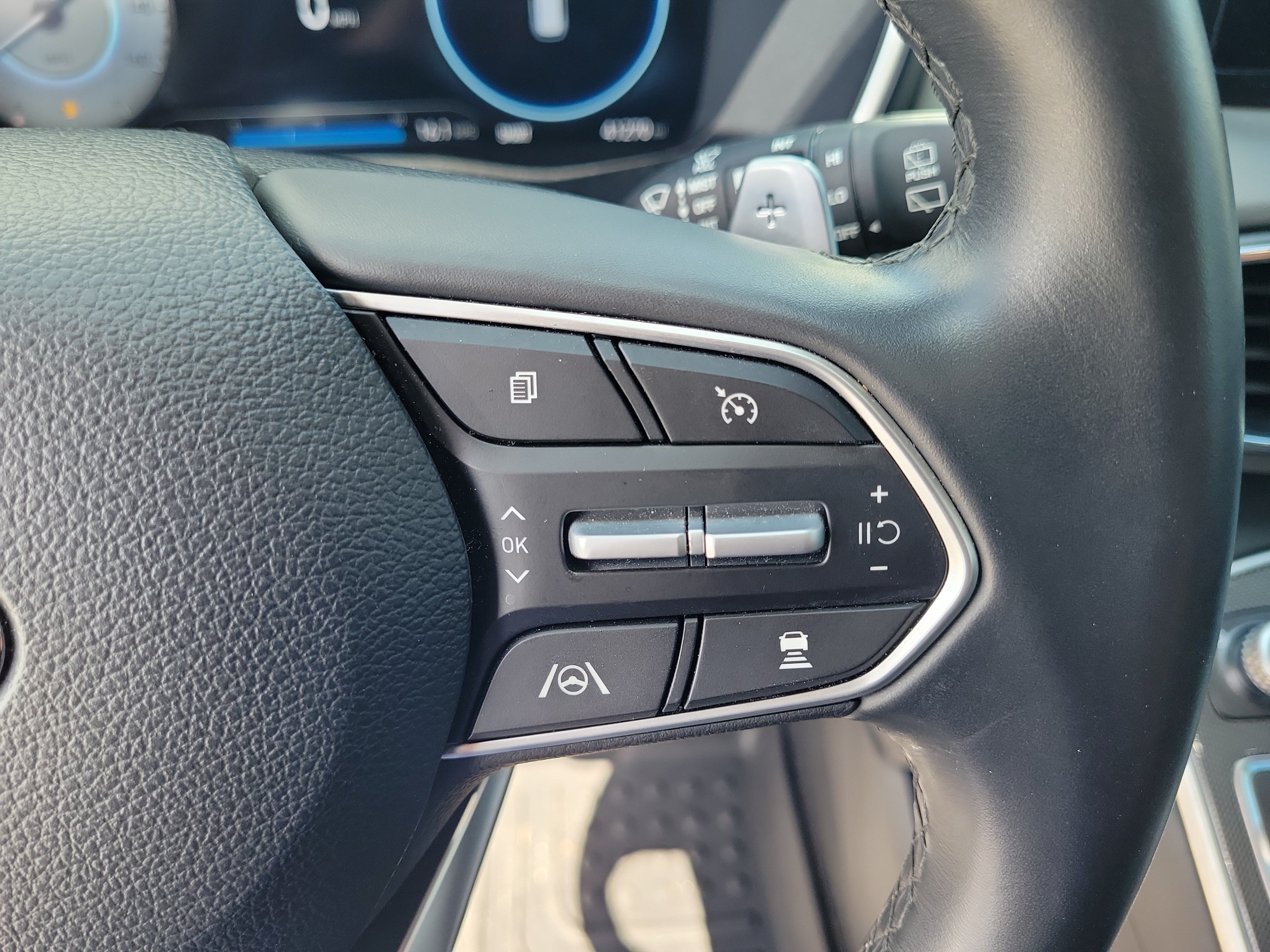 Used 2023 Hyundai Santa Fe SEL w/ Premium Package FWD image 20