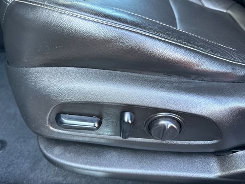 Used 2018 GMC Acadia SLT image 13