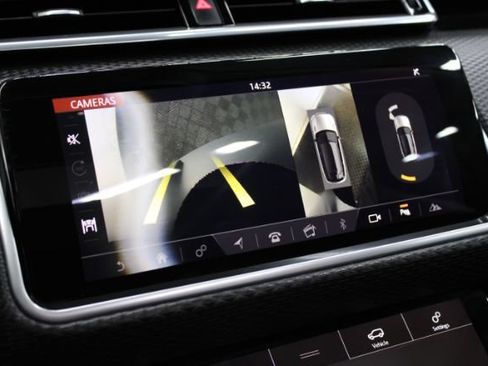 Used 2020 Land Rover Range Rover Velar S AWD/4WD image 22