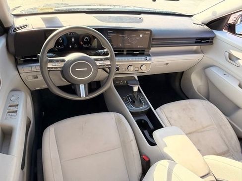 Used 2026 Hyundai Kona SE FWD image 8