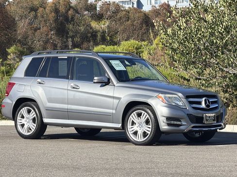 Used 2015 Mercedes-Benz GLK 350 2WD w/ Premium 1 Package image 8