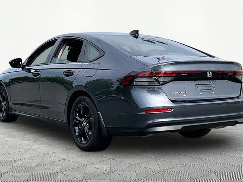 Used 2025 Honda Accord SE image 4