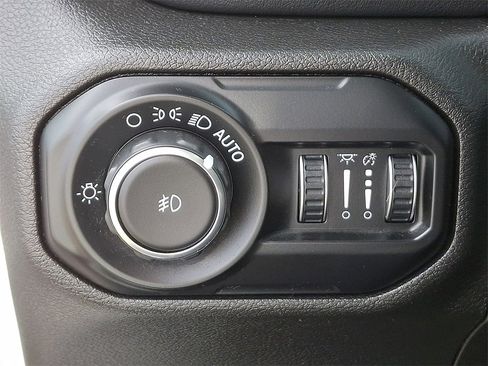 Used 2019 Jeep Wrangler Unlimited Sahara w/ Dual Top Group image 24