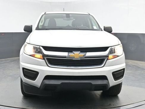 Used 2020 Chevrolet Colorado W/T w/ WT Convenience Package RWD image 3