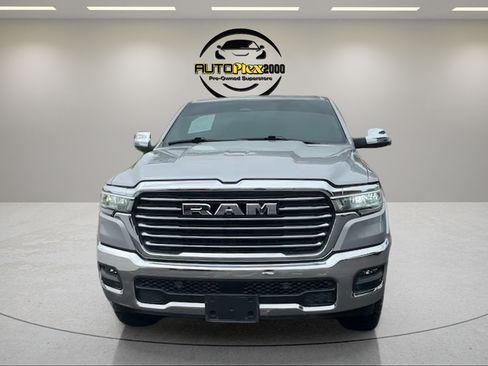 Used 2025 RAM 1500 Laramie AWD/4WD image 2