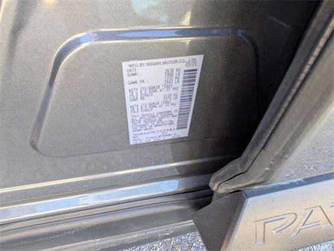 Used 2023 Nissan Pathfinder SL image 36