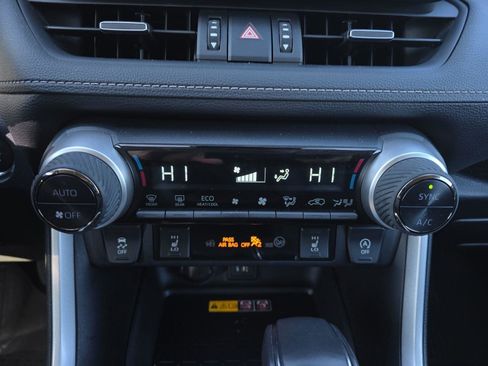 Used 2023 Toyota RAV4 XLE Premium image 21