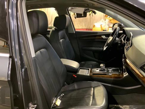 Used 2020 Audi Q5 2.0T Premium Plus image 8