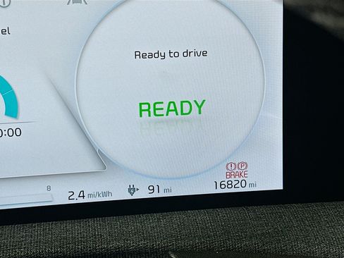Used 2023 Kia EV6 Wind w/ Wind Technology Package AWD/4WD image 19