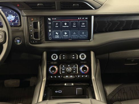 Certified 2023 GMC Yukon Denali AWD/4WD image 35