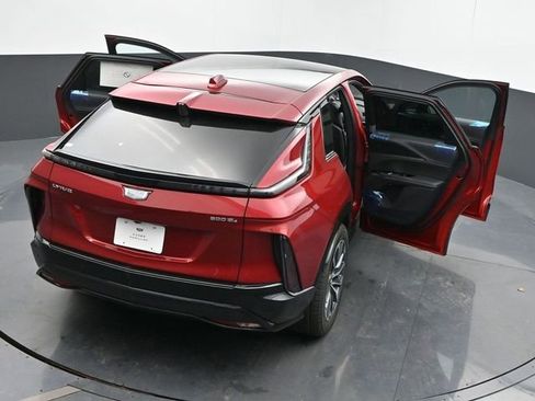 New 2025 Cadillac Lyriq Sport image 61