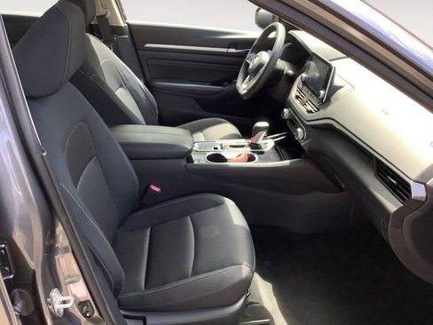 Used 2021 Nissan Altima 2.5 SV AWD/4WD image 15