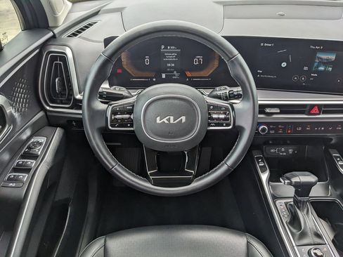Certified 2025 Kia Sorento S AWD/4WD image 15
