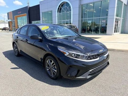 Used 2023 Kia Forte LXS FWD image 1
