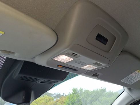 Certified 2022 Ford E-Transit Low Roof image 15