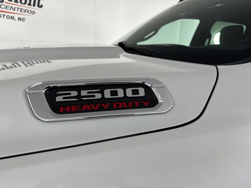 Used 2022 RAM 2500 Big Horn AWD/4WD image 32