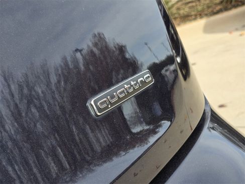 Used 2019 Audi Q5 2.0T Premium Plus w/ Premium Plus Package image 16