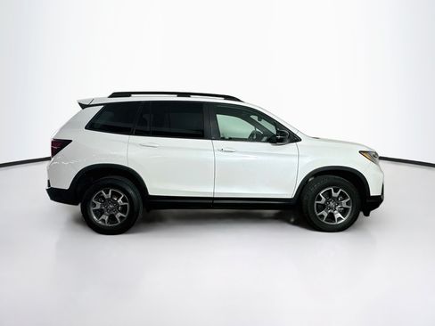 Used 2023 Honda Passport TrailSport image 10