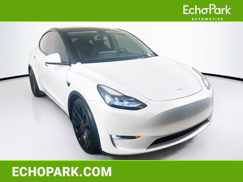 Used 2022 Tesla Model Y Performance AWD/4WD image 1