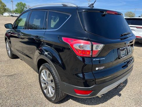 Used 2018 Ford Escape Titanium image 5