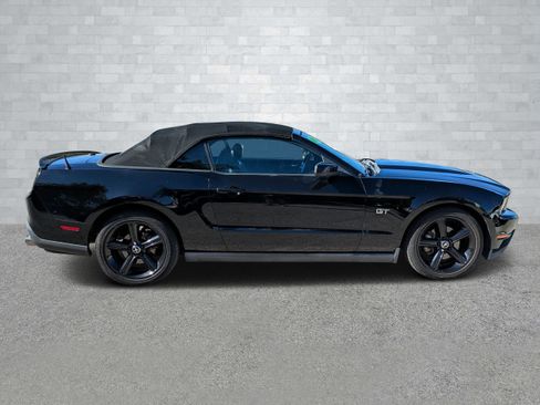 Used 2010 Ford Mustang GT Premium image 3