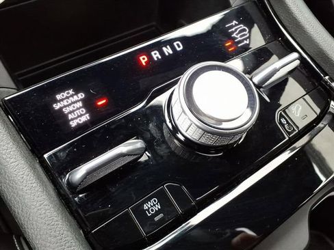 Used 2023 Jeep Grand Cherokee Overland image 19