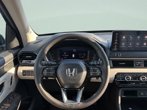 Used 2026 Honda Pilot Touring image 10