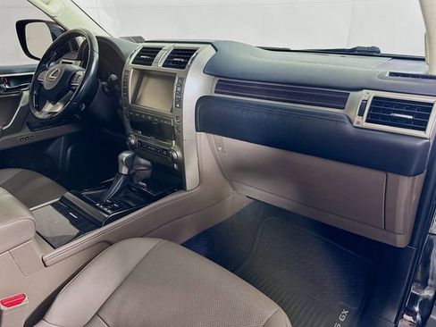 Used 2020 Lexus GX 460 Premium image 32