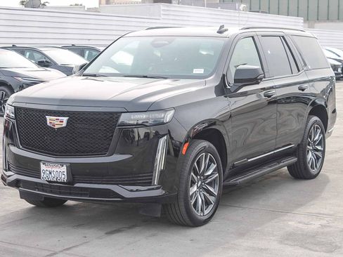 Used 2023 Cadillac Escalade Sport image 3