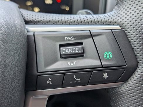 New 2025 Mitsubishi Outlander SE image 17