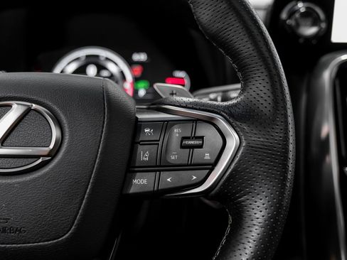 Used 2024 Lexus LX 600 F Sport image 17