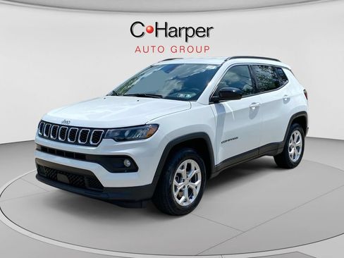 Used 2024 Jeep Compass Latitude AWD/4WD image 7