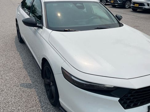 Used 2023 Honda Accord Sport image 9