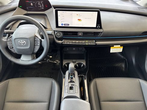 New 2027 Toyota Prius FWD image 16