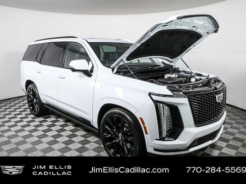 Certified 2026 Cadillac Escalade Platinum Sport w/ LPO, ONYX Package image 39