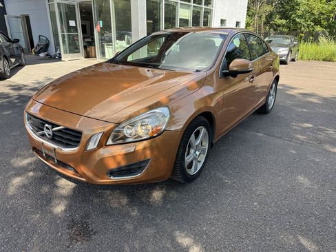 Used 2013 Volvo S60 T5 AWD/4WD image 1
