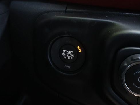 Used 2021 Jeep Gladiator Rubicon AWD/4WD image 30