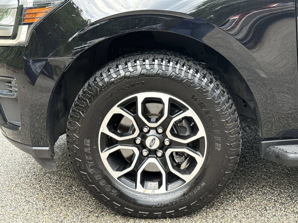 Used 2022 Ford Expedition XL AWD/4WD image 18