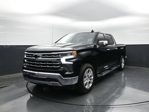 Used 2023 Chevrolet Silverado 1500 LTZ w/ LTZ Premium Package AWD/4WD image 4