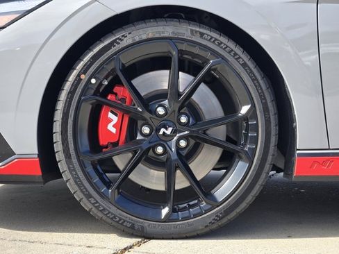 Certified 2024 Hyundai Elantra N image 11