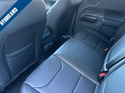 New 2025 Ford Maverick Lariat w/ Black Appearance Package image 13