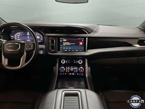 Used 2023 GMC Yukon XL Denali image 11