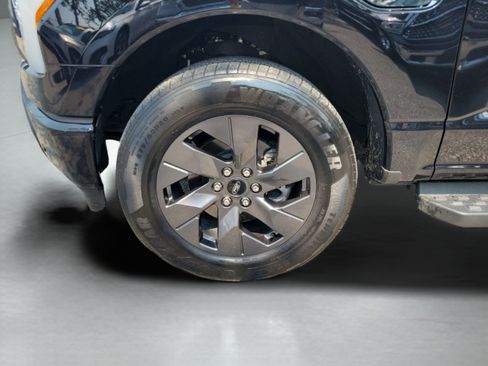Used 2024 Ford F150 Lightning Flash AWD/4WD image 31