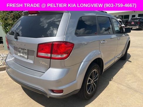 Used 2018 Dodge Journey SXT w/ Connectivity Group image 4