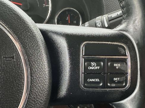 Used 2015 Jeep Wrangler Unlimited Sahara image 30