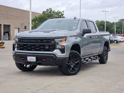 Used 2025 Chevrolet Silverado 1500 Custom Trail Boss w/ LPO, Dark Essentials Package